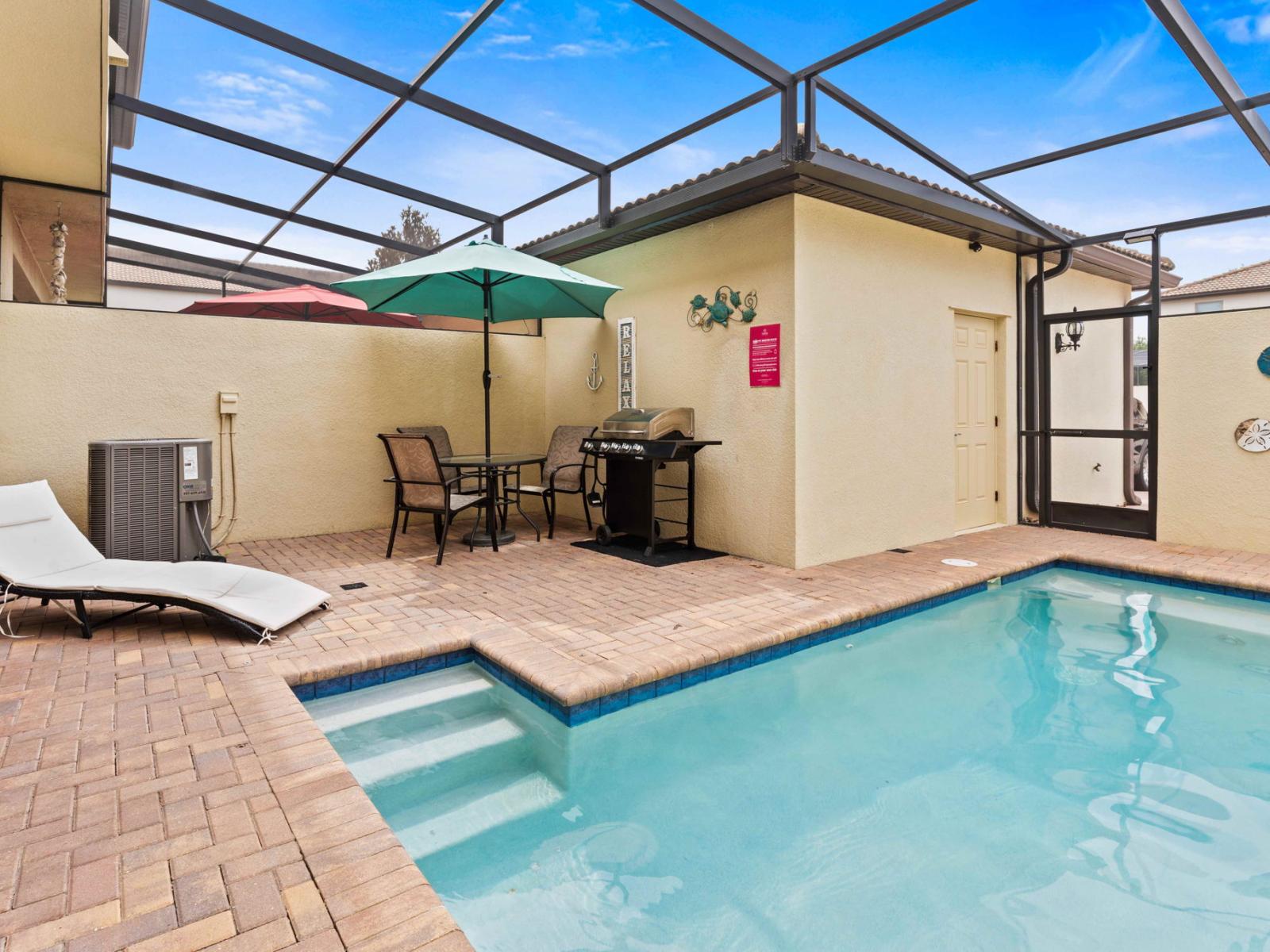 Pool deck with dining area