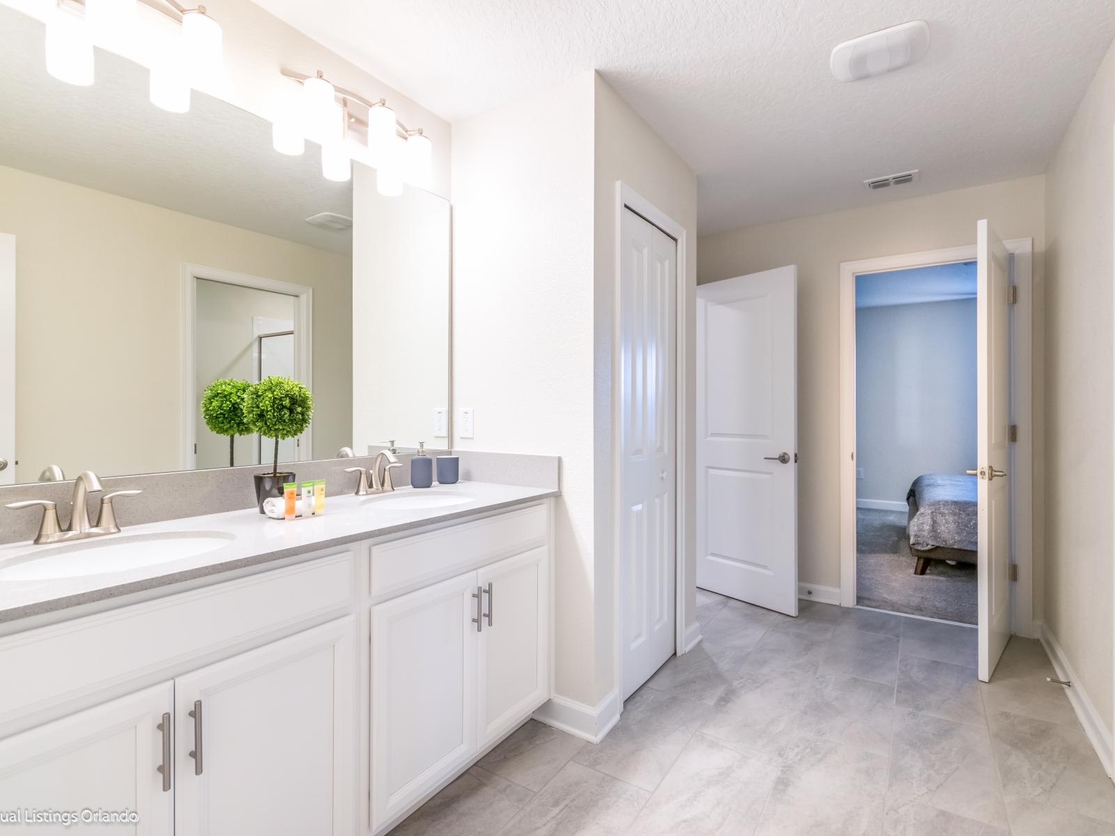 Experience the ultimate in comfort and convenience in our modern bathroom.