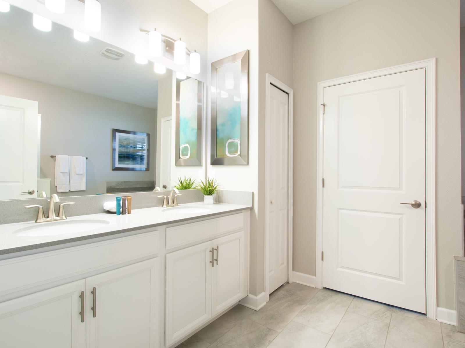 Step into perfection: Our spotless bathroom awaits, gleaming and ready for your relaxation.