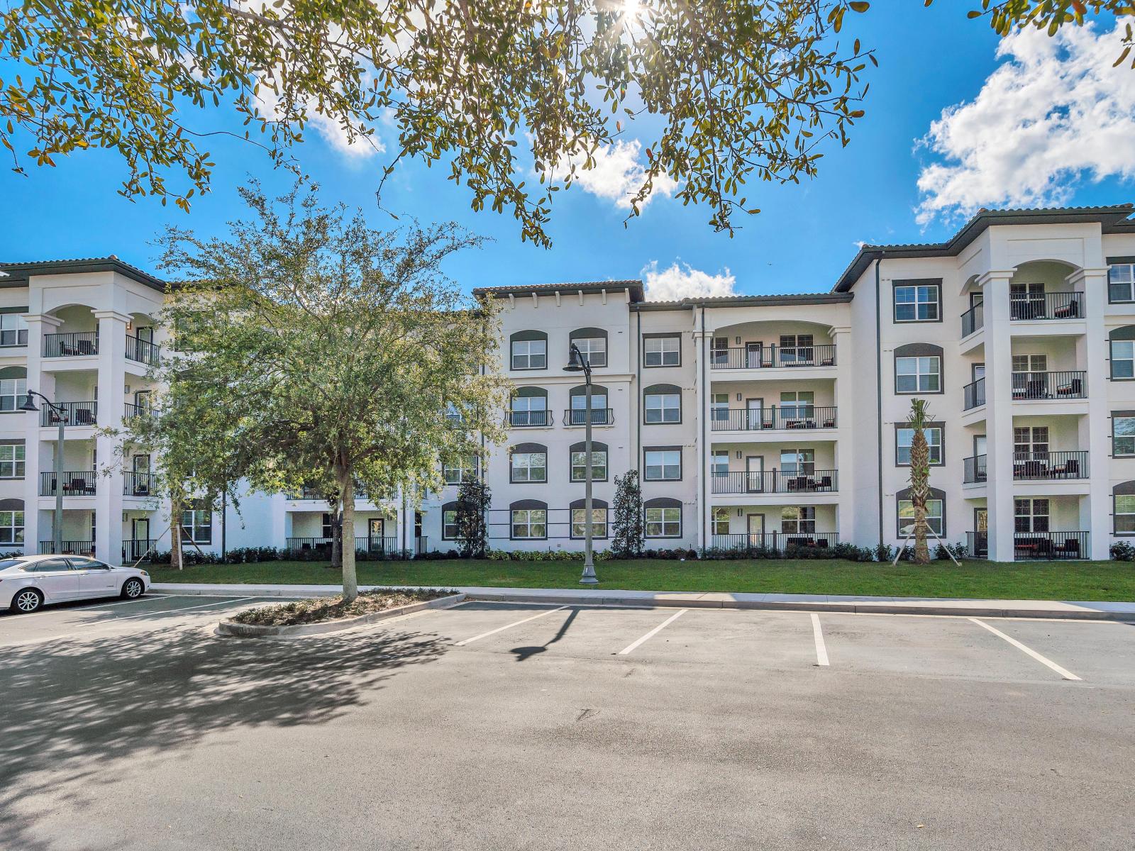 Inviting exterior of the condo in Orlando - Enter a world of charm and comfort through beautifully adorned entrance - Experience an unforgettable stay