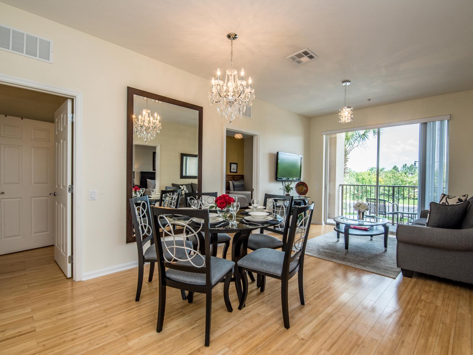 This open concept of entryway to the dining room and living room provides an immediate sense of flow which gives you ample space to move around.