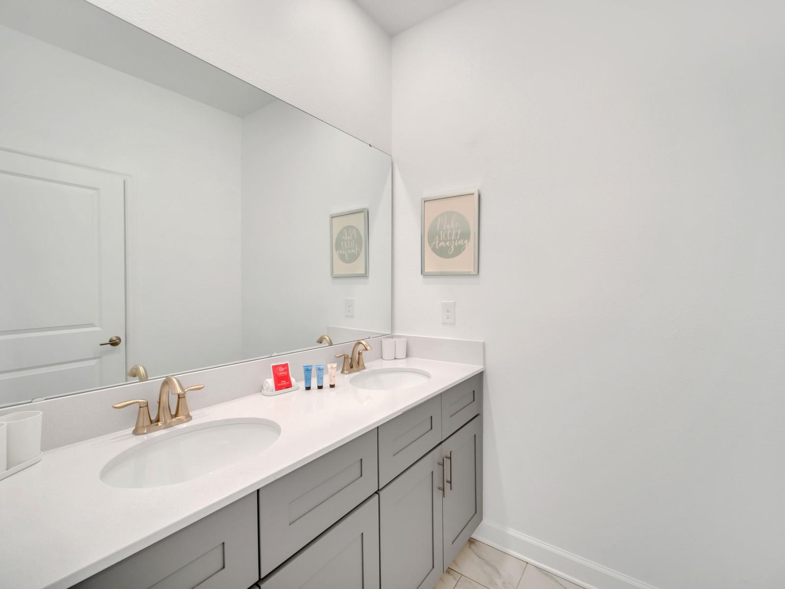 Vanity Space and Bathing Haven: A luxurious retreat featuring a well-appointed vanity, offering the perfect blend of functionality and relaxation.