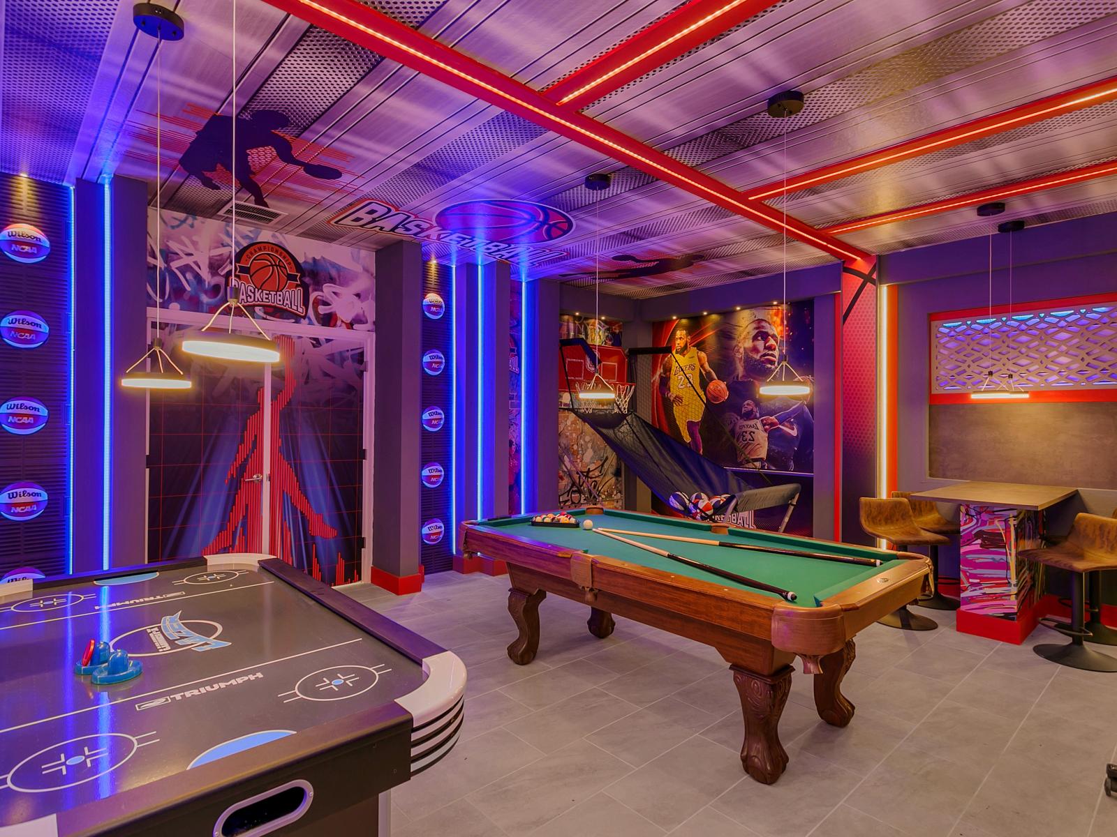 Enter the ultimate play sanctuary: our game room with air hockey and pool table invites with infinite thrills and enjoyment for every generation, providing an oasis of amusement, guaranteeing unforgettable moments and quality time together.