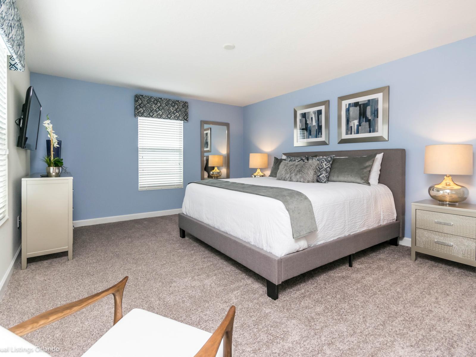 Experience the perfect retreat: A spacious bedroom with a king-size bed and Smart TV, complete with Netflix for endless entertainment.