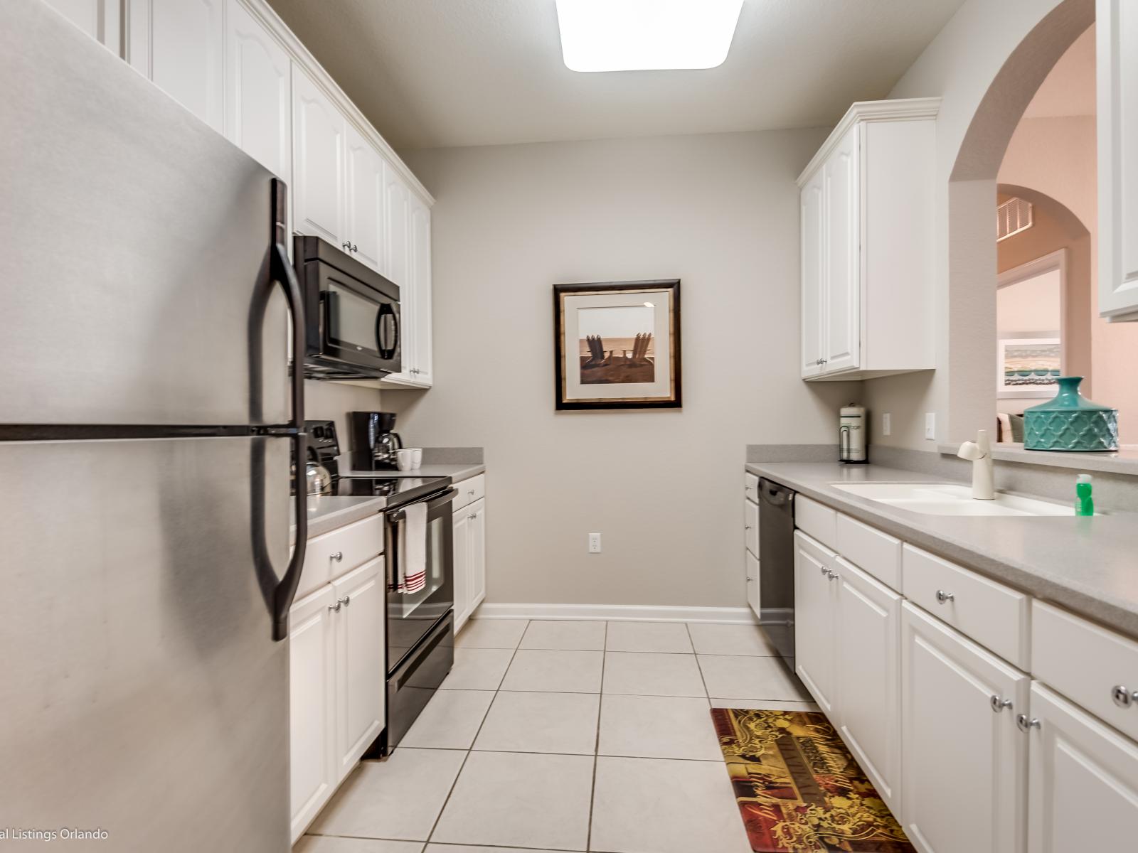 Prepare your favorite meals with ease in our well-appointed kitchen. From brewing coffee to cooking gourmet dishes, you'll have everything you need to channel your inner chef and indulge in culinary delights at any time of the day.