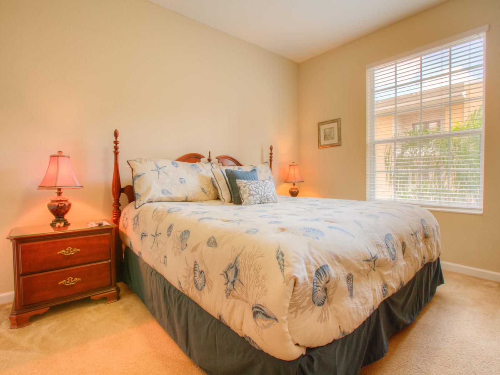 Superior Bedroom of the Apartment in Orlando Florida - King size comfy bed - Stunning outside views from the Window - Elegantly furnished bedroom - Cozy haven for a peaceful and rejuvenating stay