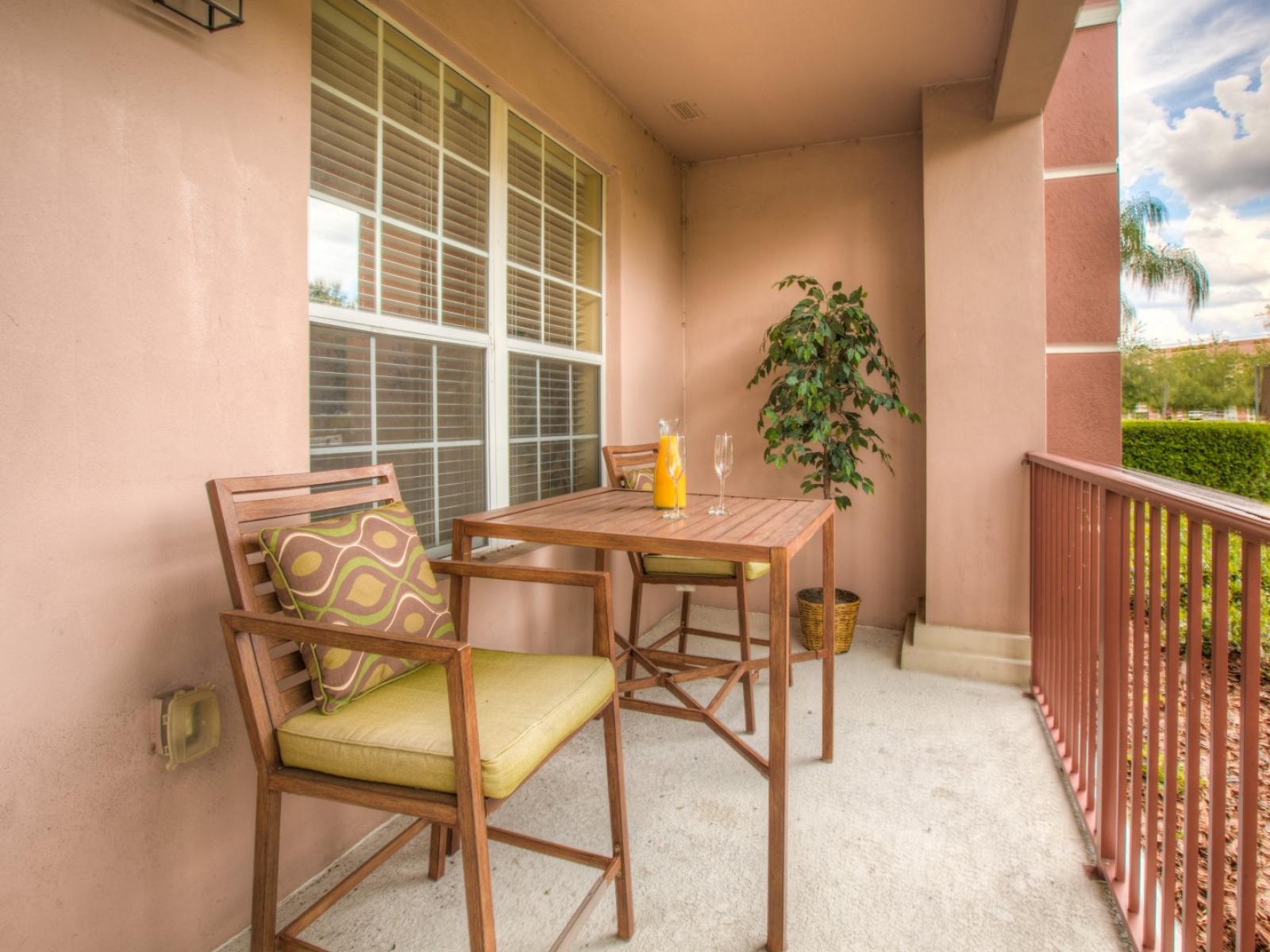 Inviting private balcony of the condo in Orlando - Offers the perfect retreat for peaceful moments and quiet reflection. - Outstanding sitting space - Enjoy the vibrant and refreshing environment - Indulge in spectacular views