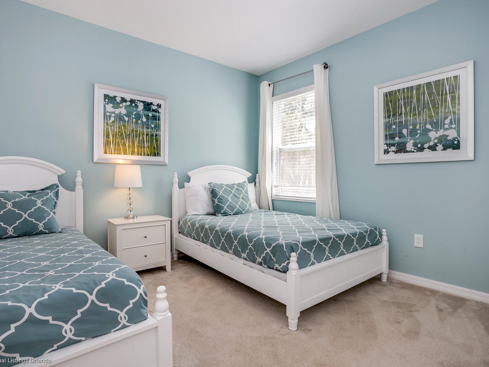 Wealthy Bedroom of the Villa in Florida - Twin comfy bed - Spacious bedroom offering comfort and style - Twin beds and stylish decor create a harmonious and inviting space.