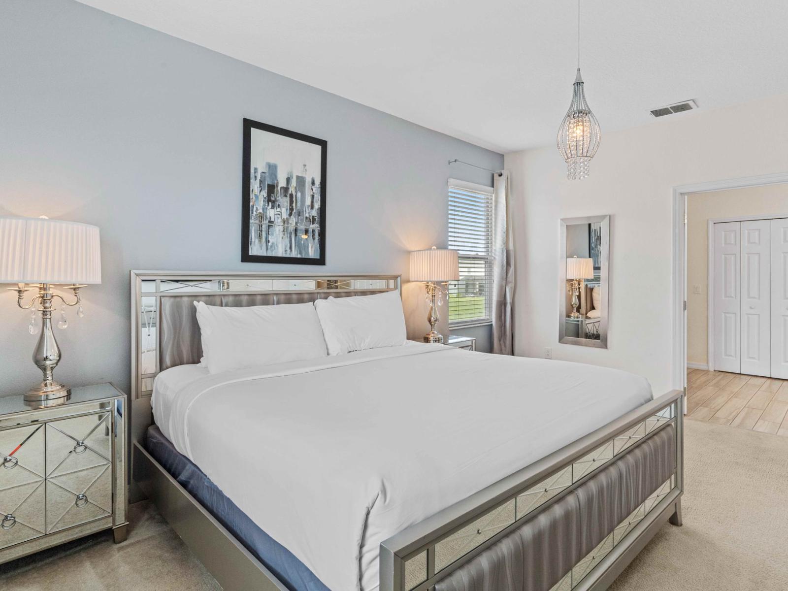 A perfect retreat – unwind in Bedroom 7 with a cozy queen-size bed and private ensuite.