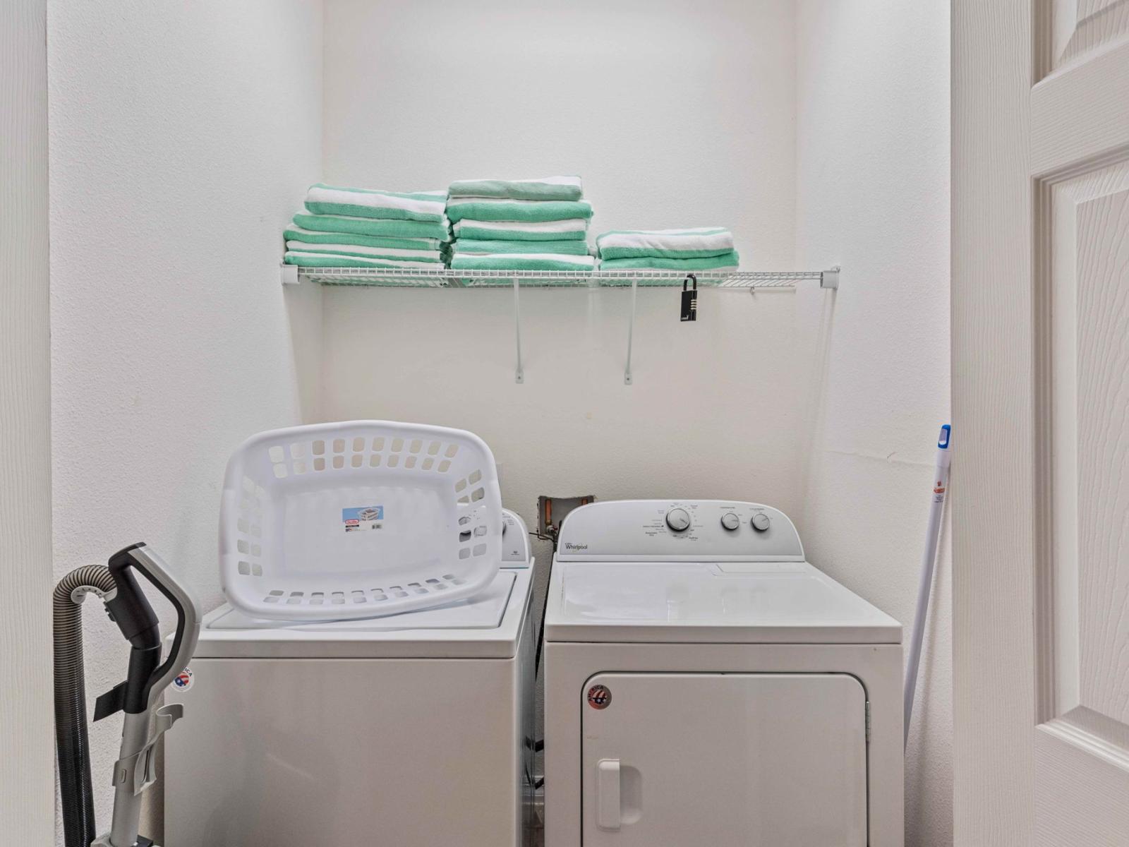 Convenience at its best – washer and dryer for all your laundry needs during your stay! ✨ #TravelLight