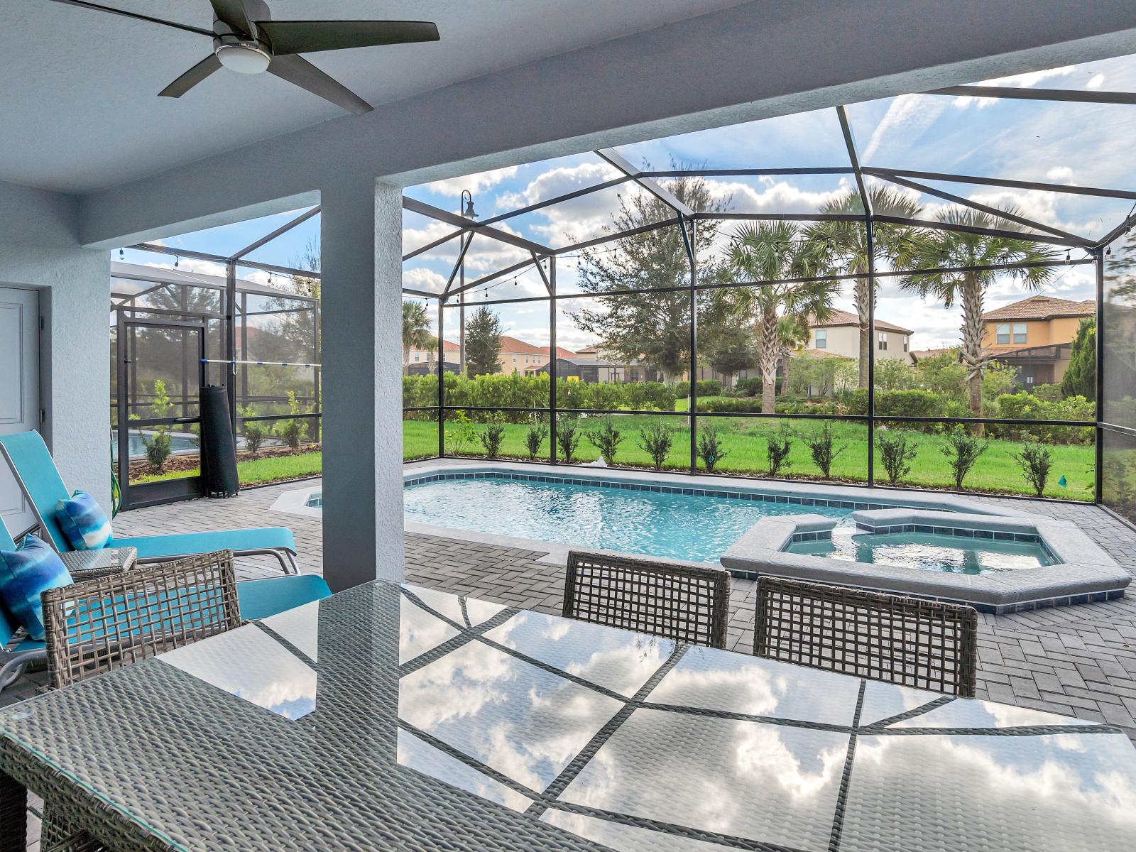 7399 Oakmoss Loop_Pool