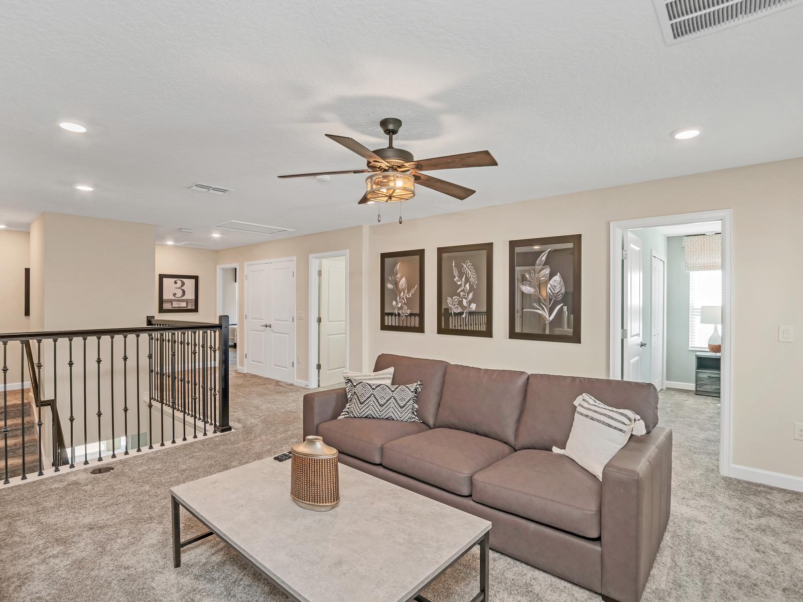 Elegant Home in Reunion Florida - Luxurious decor for a lavish ambiance - Plush and comfortable seating arrangements - Stylish, contemporary furnishings enhancing the aesthetic