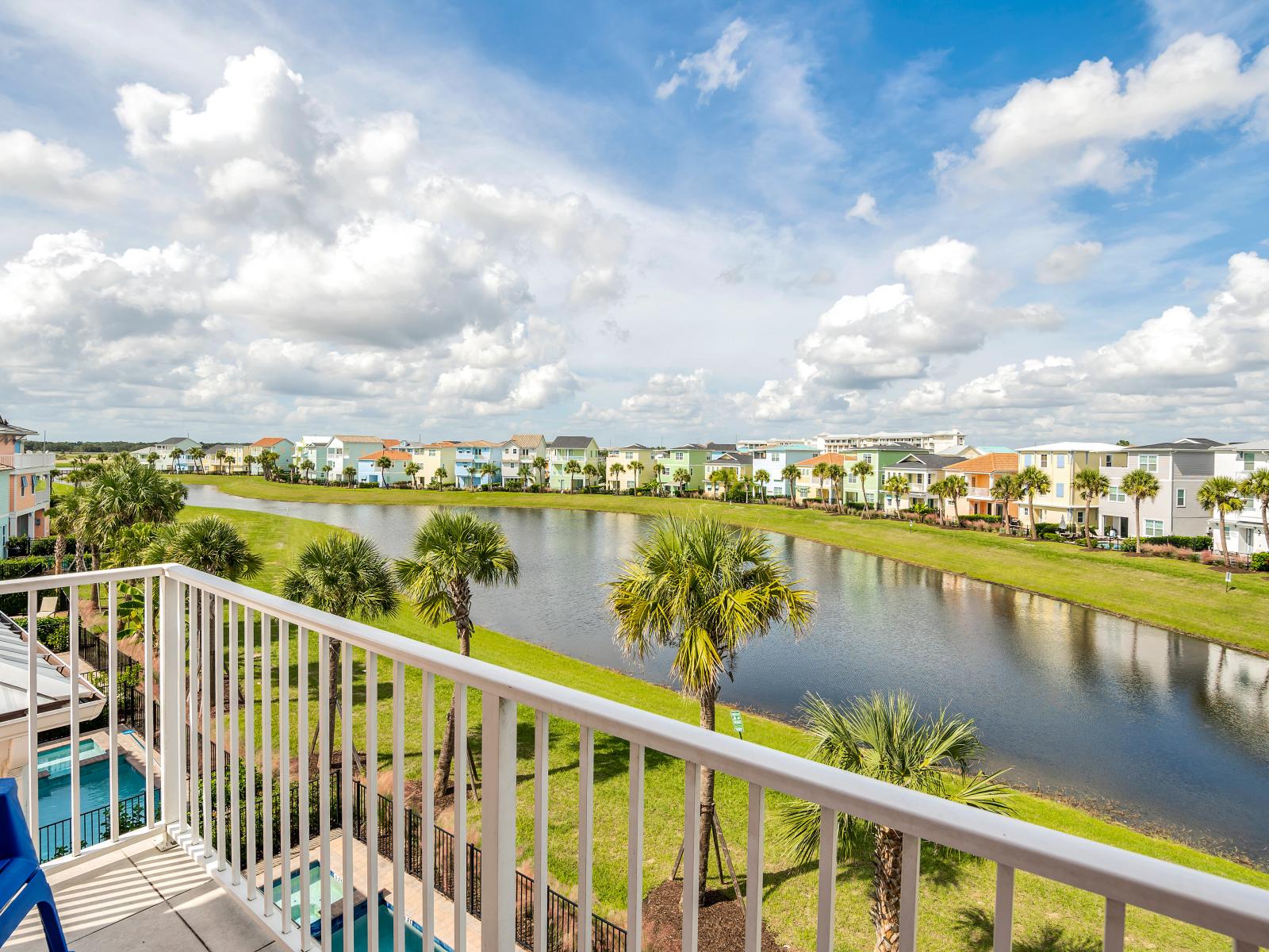 Tranquil balcony of the cottage in Kissimmee Florida - Behold the serene vista from balcony, offering sweeping views of nature's splendor - Perfect spot for morning coffee or evening cocktails