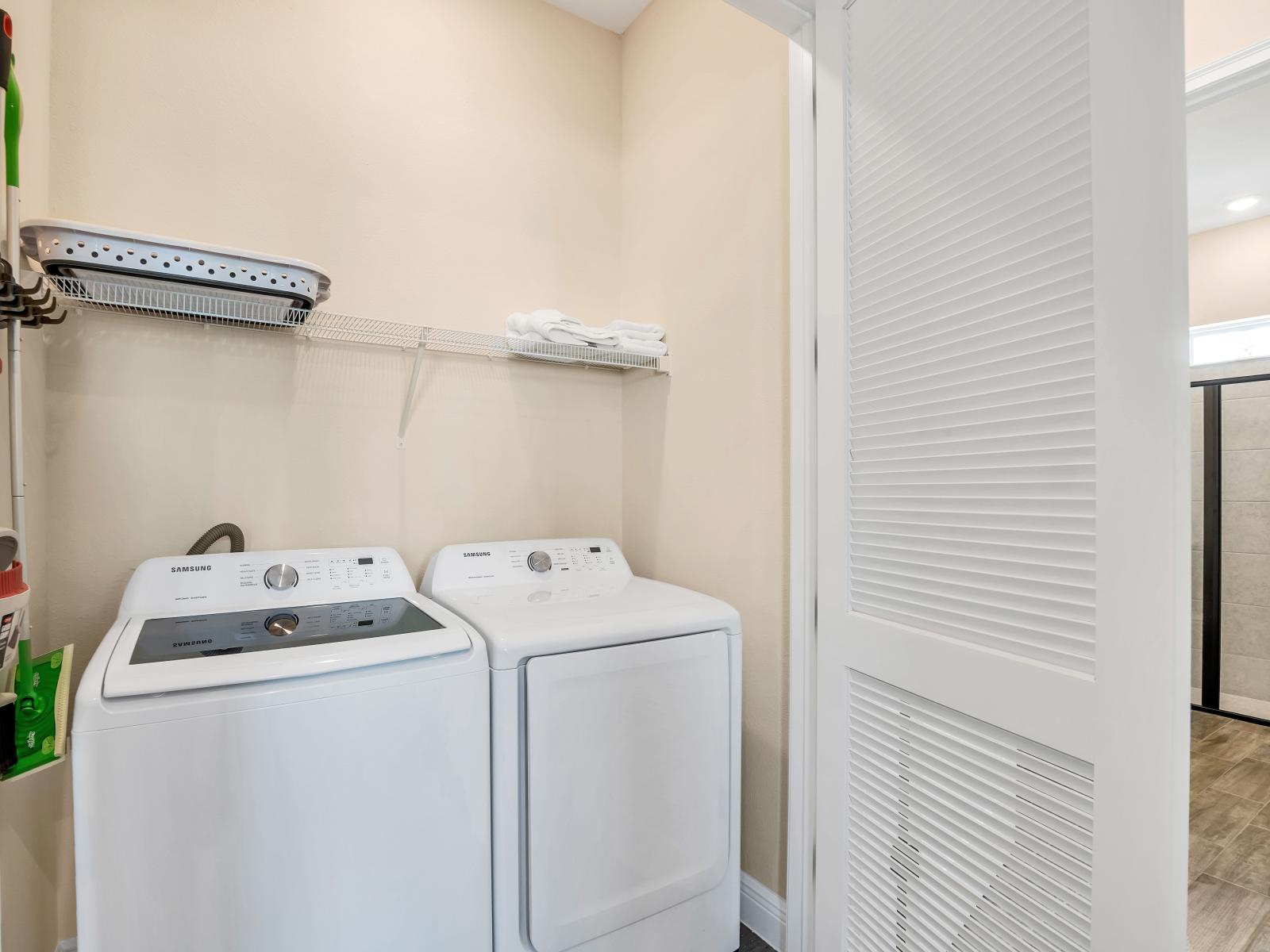 Convenient Laundry Room of the cottage in Florida - Maintain a fresh wardrobe with our accessible laundry facilities - Convenient addition to make your stay even more comfortable