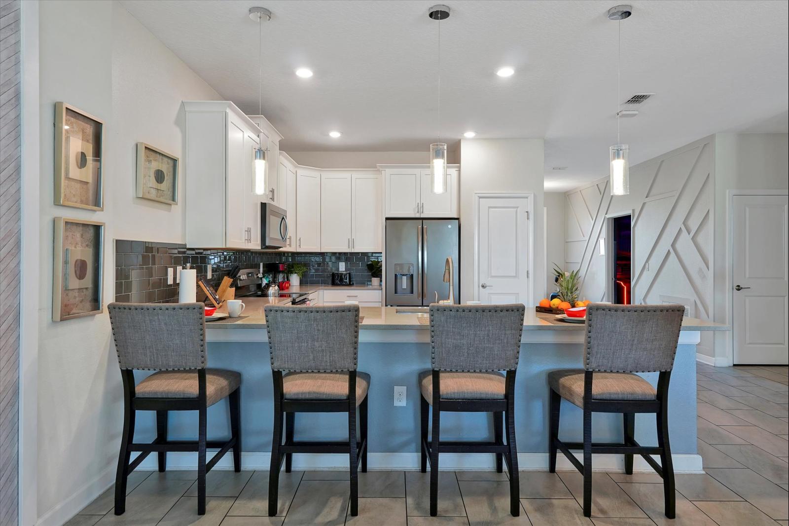 Large kitchen with (4) barstools