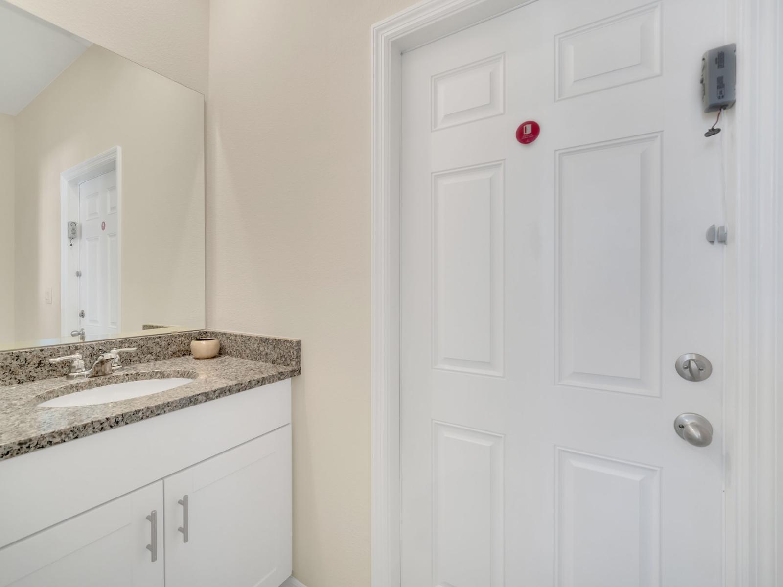 Experience a refreshing and revitalizing bath time in this modern bathroom design, where luxury and relaxation meet seamlessly.