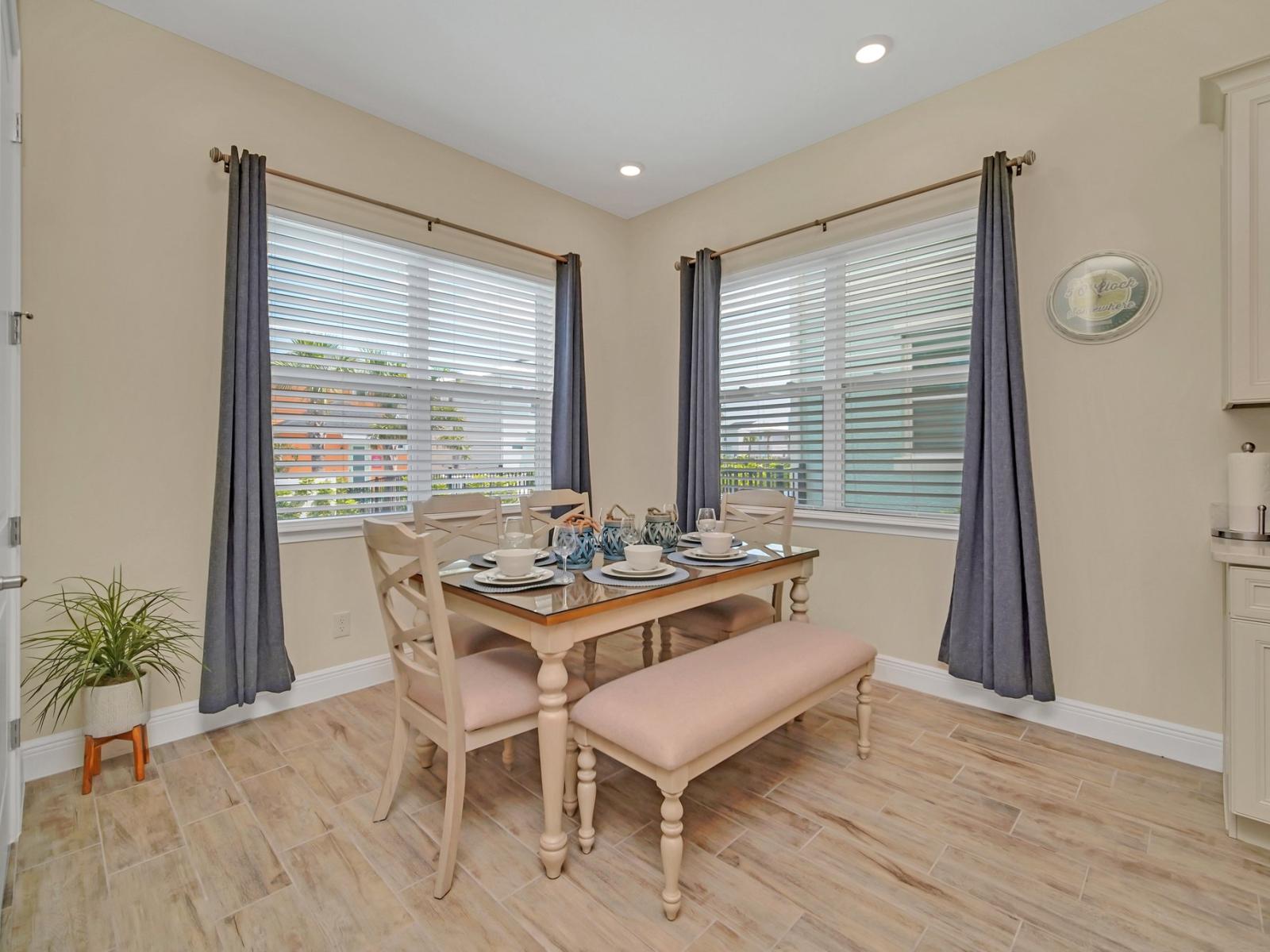 - Elegant dining area of the cottage in Reunion Florida - Dine in style in dining area conveniently situated next to the kitchen - Providing an intimate space for enjoying meals - 6 Persons dining