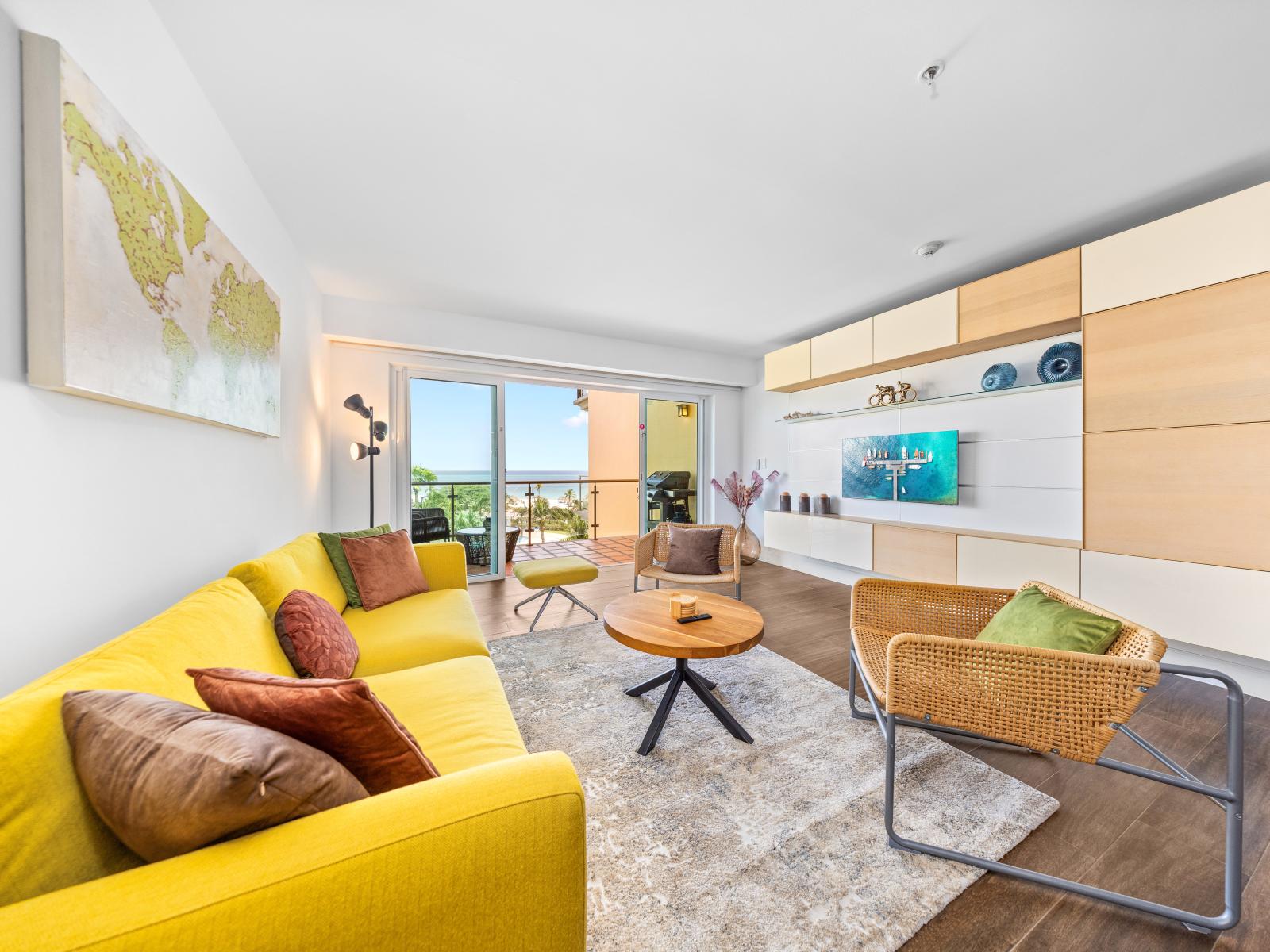 Stunning Living of the condo in Aruba - Comfy and cozy sofas - Bright and Airy Area