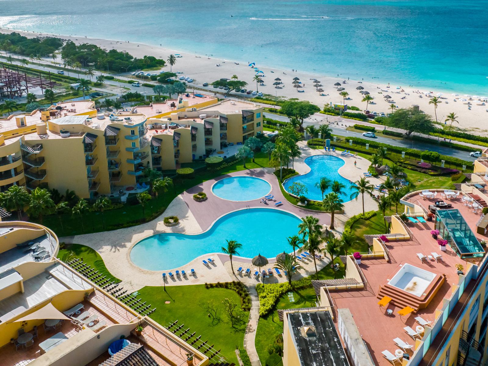 Relax at our pool area with direct access to Eagle Beach, offering the perfect blend of poolside tranquility and the breathtaking beauty of one of Aruba's most stunning beaches.