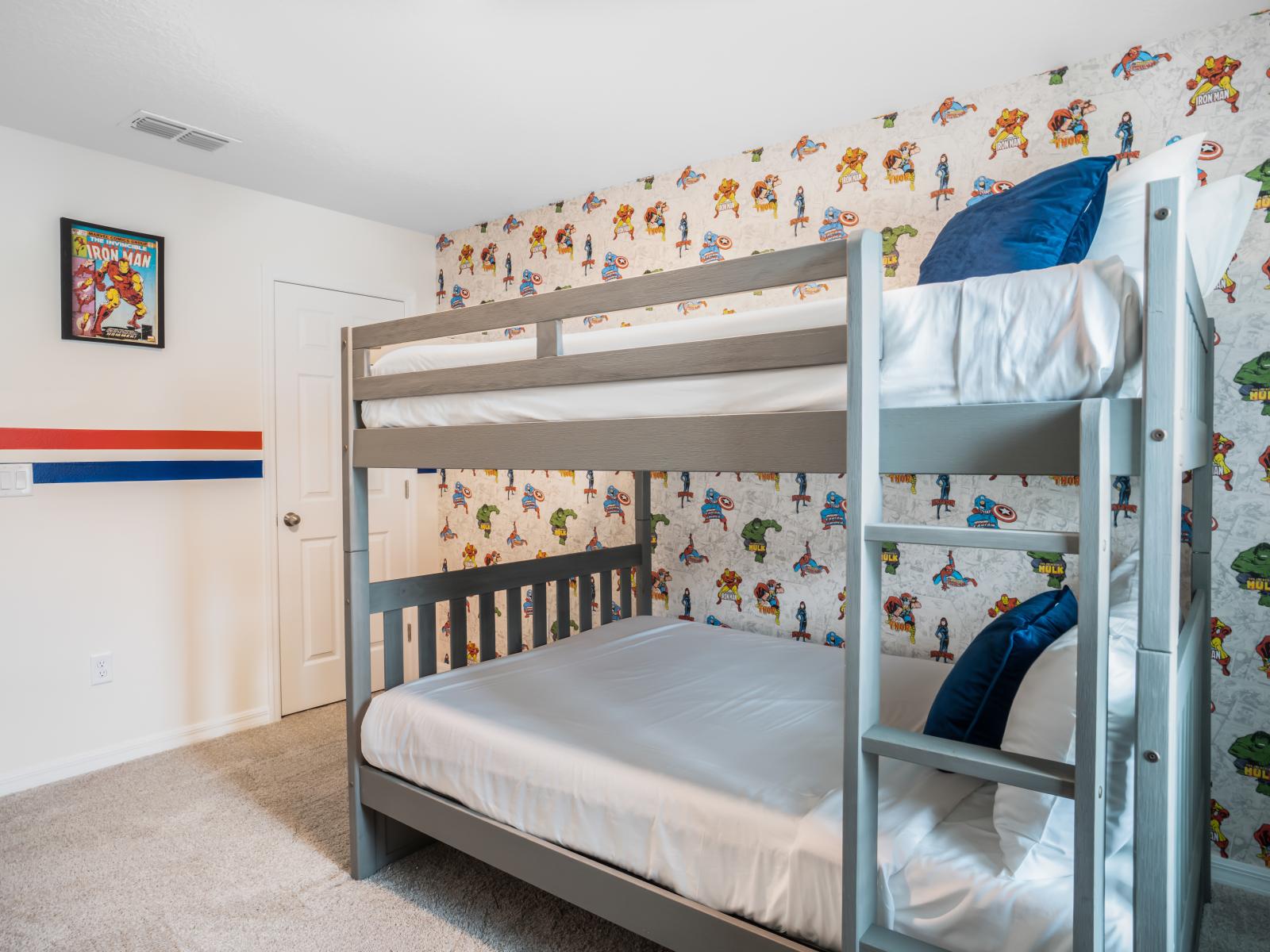 Marvel decored bedroom of the townhouse in Four Corners Florida - Double-deck bed - Equipped with a Smart TV - A perfect retreat for a Marvel fan