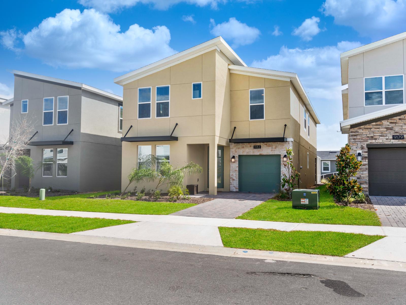 Welcoming entrance of the Home in Davenport Florida - Discover boundless beauty in the lush surroundings   - Landscapes and azure skies paint a picture-perfect backdrop - Unforgettable moments and cherished memories