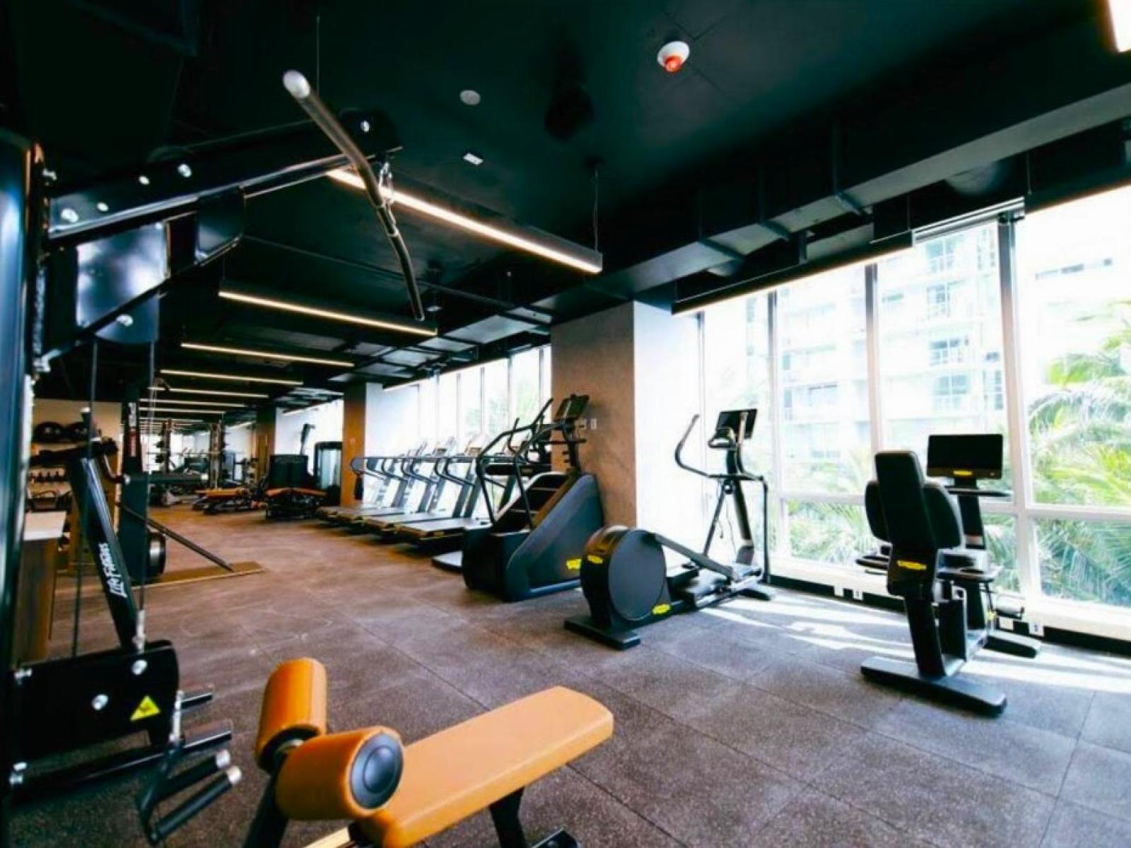 24/7 fitness center - There is 24/7 gym fitness center, catering to your active needs to remain in condition while on holiday retreat.