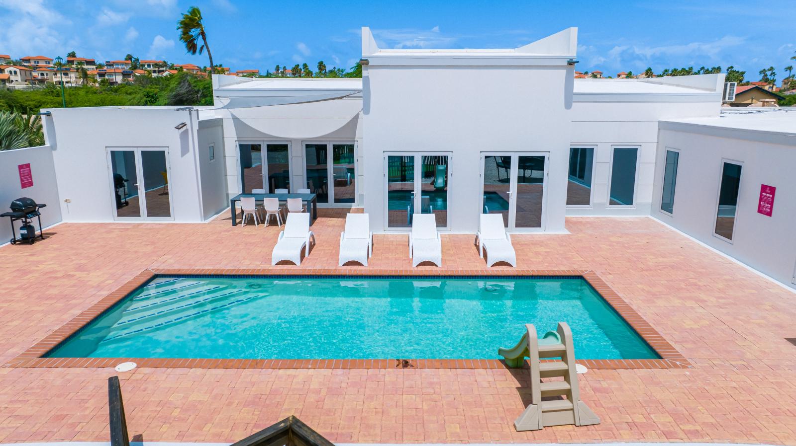 Sink into relaxation mode with our array of poolside loungers. Whether you're basking in the sunshine or unwinding with a good book, we've got you covered.