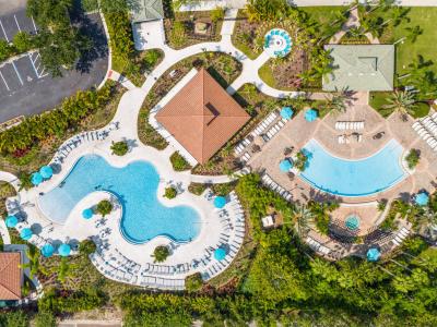 Vista Cay Isles resort pool area