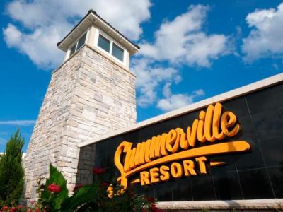 Summerville Resort Entrance