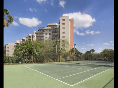 The Enclave tennis court