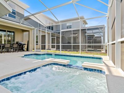 Private Pool and Spa of the Home in Davenport Florida - Unwind with a dip in chic and stylish pool area - Discover bliss by the pool in serene setting