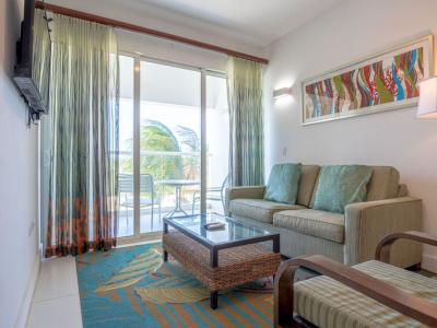 2BR Condo with Private Balcony and Pool View!