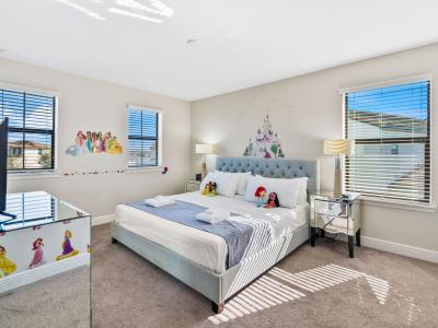 This enchanting princess-themed bedroom located on the 2nd floor is perfect for little dreamers! Featuring a plush king bed, smart TV, en-suite bathroom, and charming details fit for royalty.