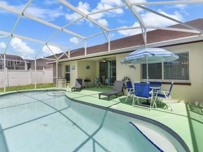 Pool * 12 mins to Disney * Private Parking