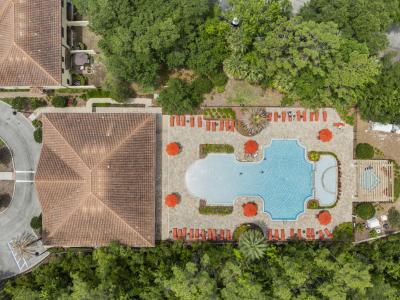 Resort Style Pool*Golf Course*Mins from Disney!