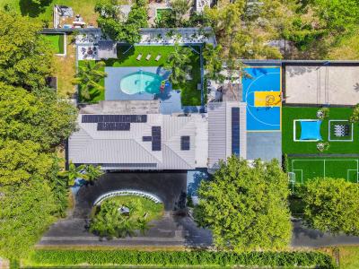8BR Resort w/ Pool & Tons of Games - 22 Guests