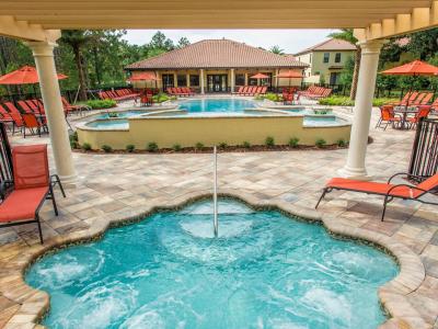 Resort Style Pool*Golf Course*Mins from Disney!