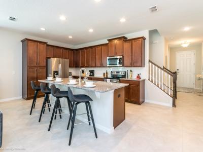 - Fully equipped kitchen of the apartment in Kissimmee - Availability of all kitchen accessories - Large amount of storage - Sufficient space to work according to your ease - Excellent bright space of apartment - Availability of high chairs