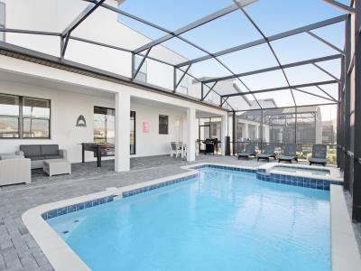 Your own private pool/spa + game room! *Just 6 miles to Disney*